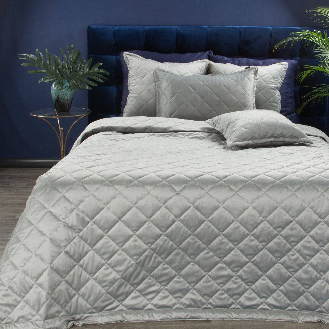 Aksominė lovatiesė “Kristin1” pilka 220×240 cm su/be pagalvėlių užvalkalais