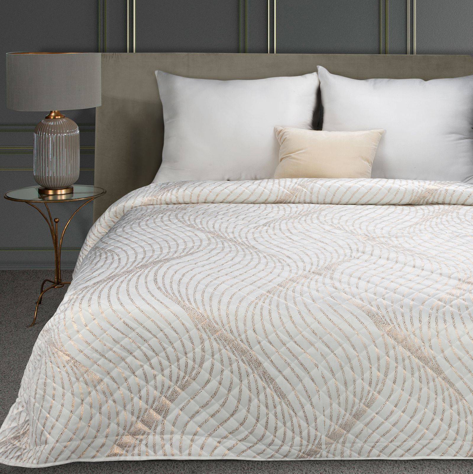 220×240 cm aksominė lovatiesė “Blanca3”