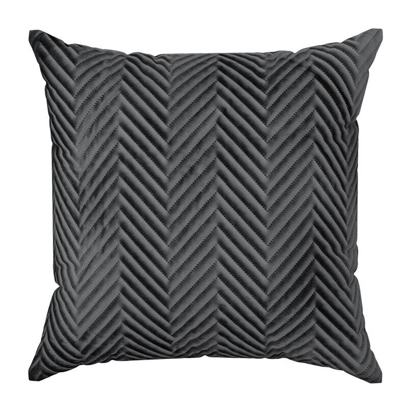 Dekoratyvinė pagalvėlė “Sofia” juoda aksominė 45×45 cm