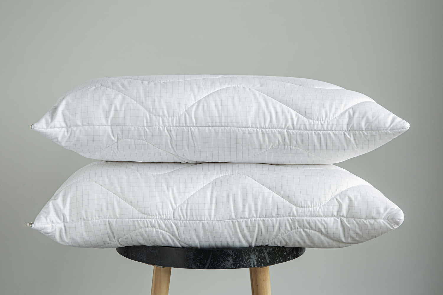 Antistresinės pagalvės “Carbon” 50×70, RINKINYS reguliuojamo aukščio