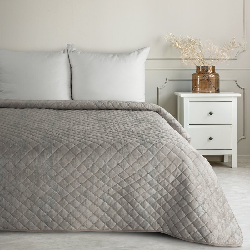 Aksominė lovatiesė “Blink3” beige-silver su/be pagalvėlių užvalkalais